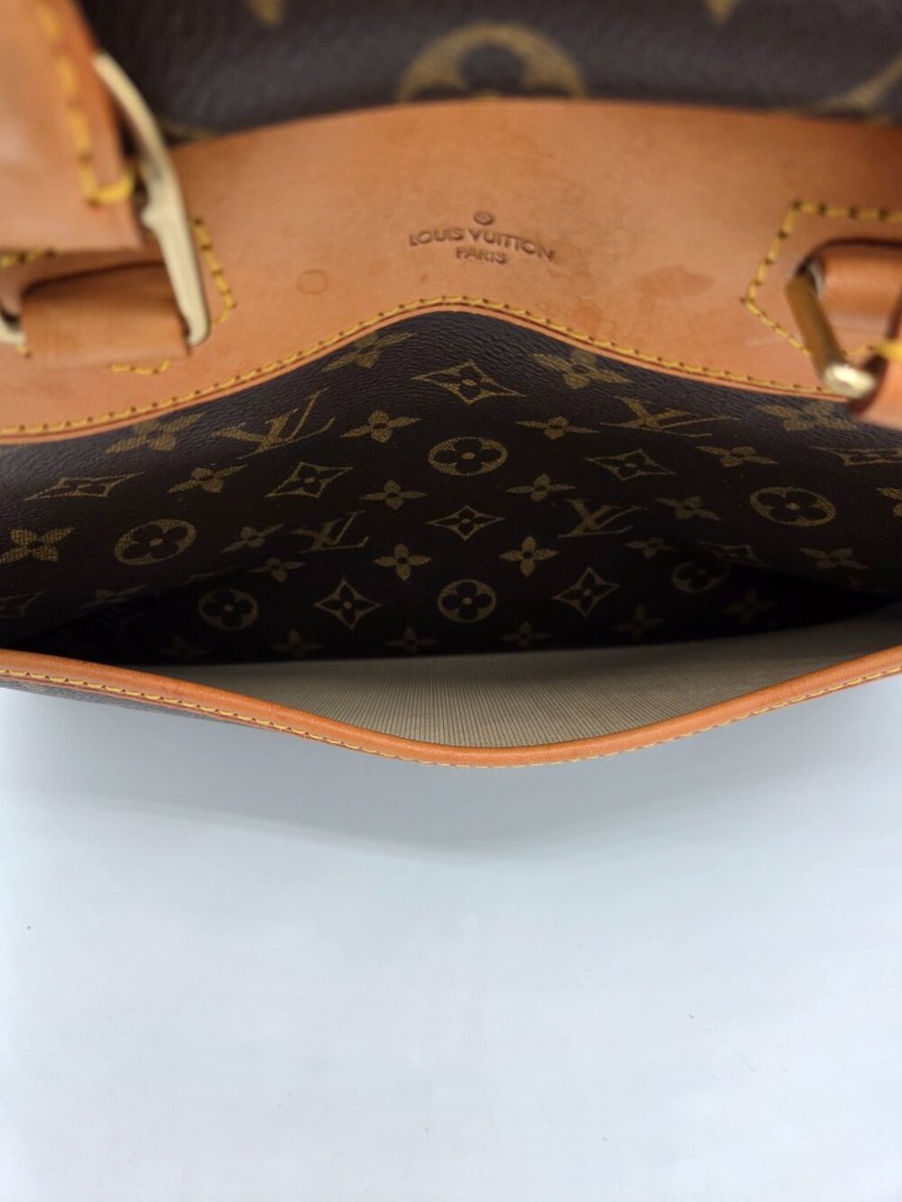 Louis Vuitton Monogram Deauville Bag – Pre-Owned 2001 - Picture 14 of 16